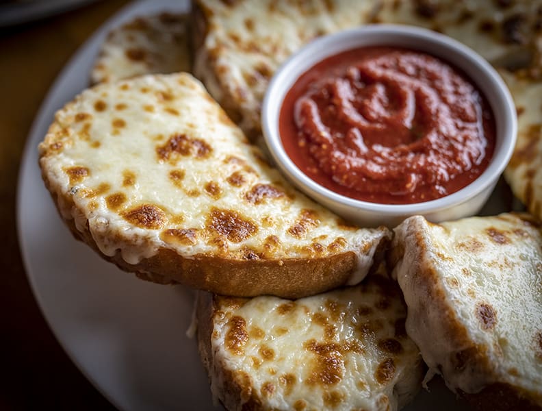 cheese bread with marinara sauce